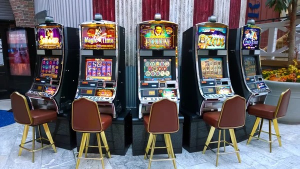 Free spin feature activation